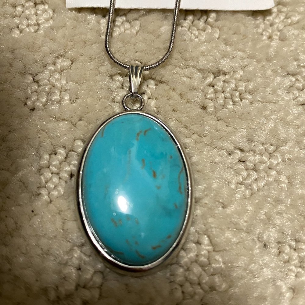 NEW Turquoise pendant with silver chain